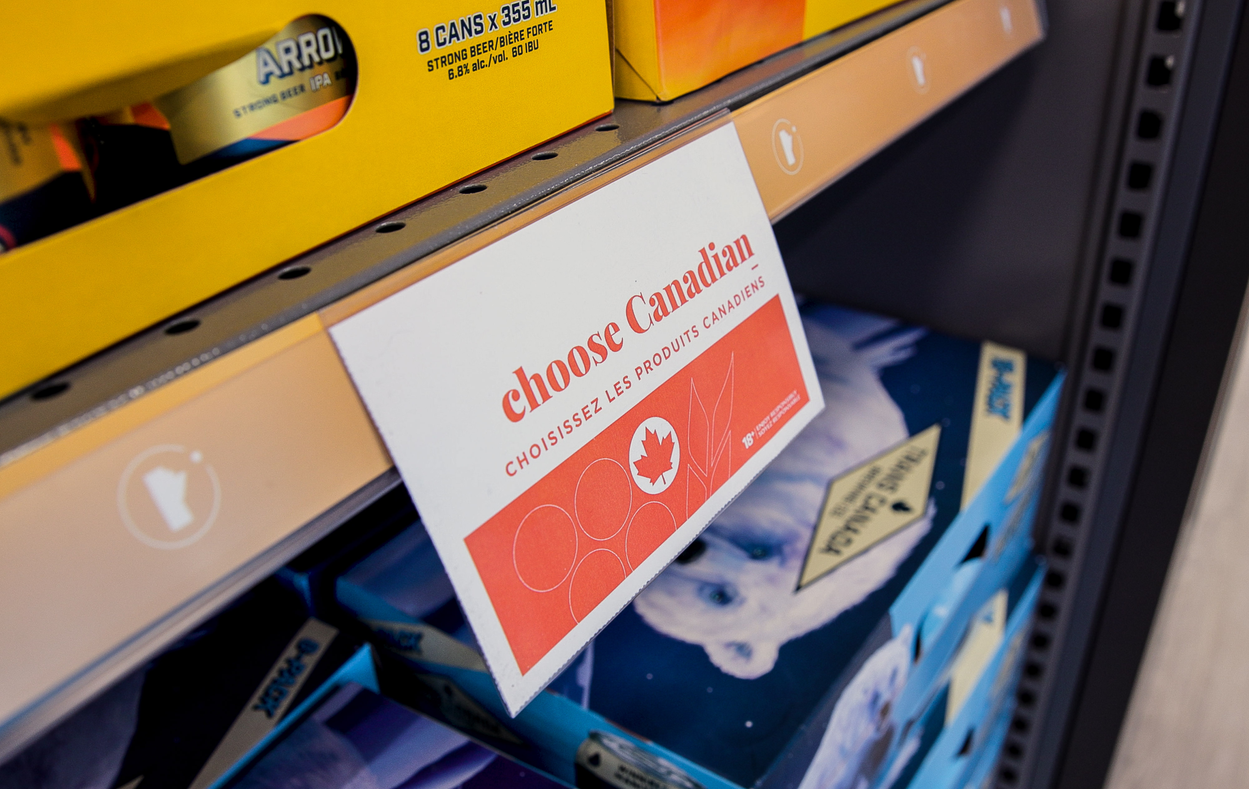 Liquor Mart Choose Canadian shelf tag